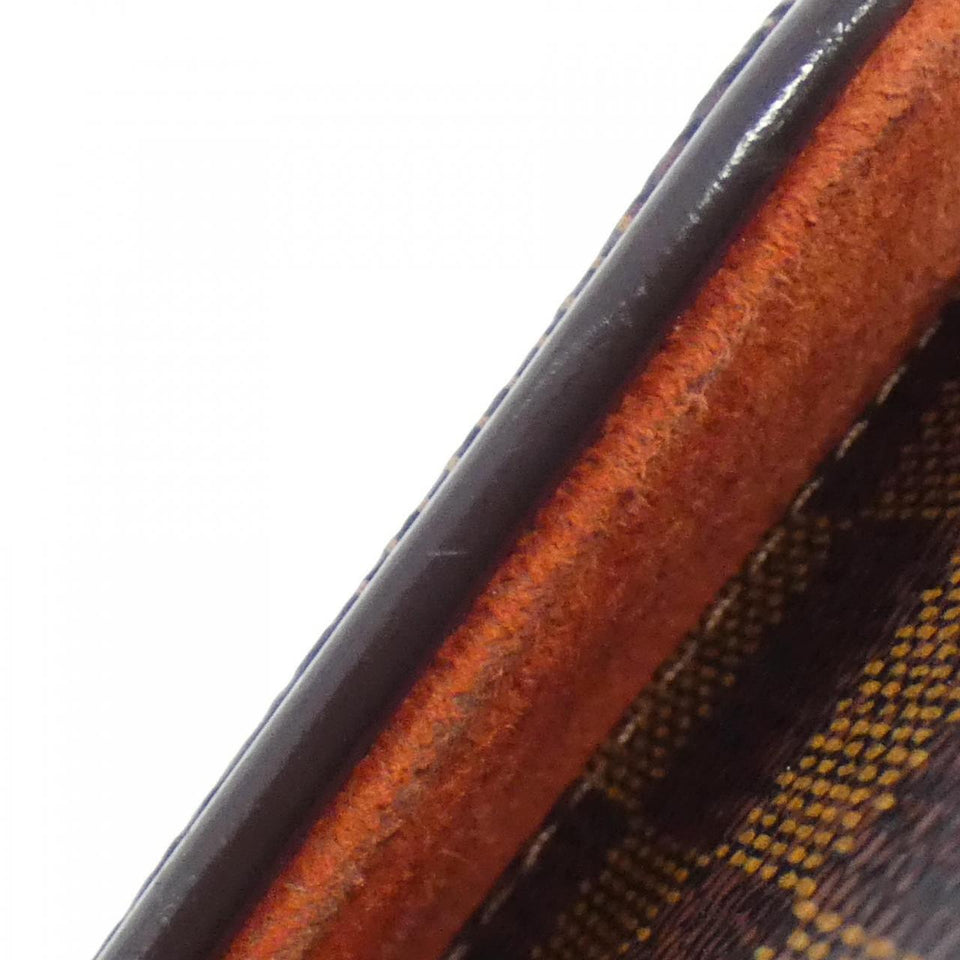 Louis Vuitton Damier Pochette