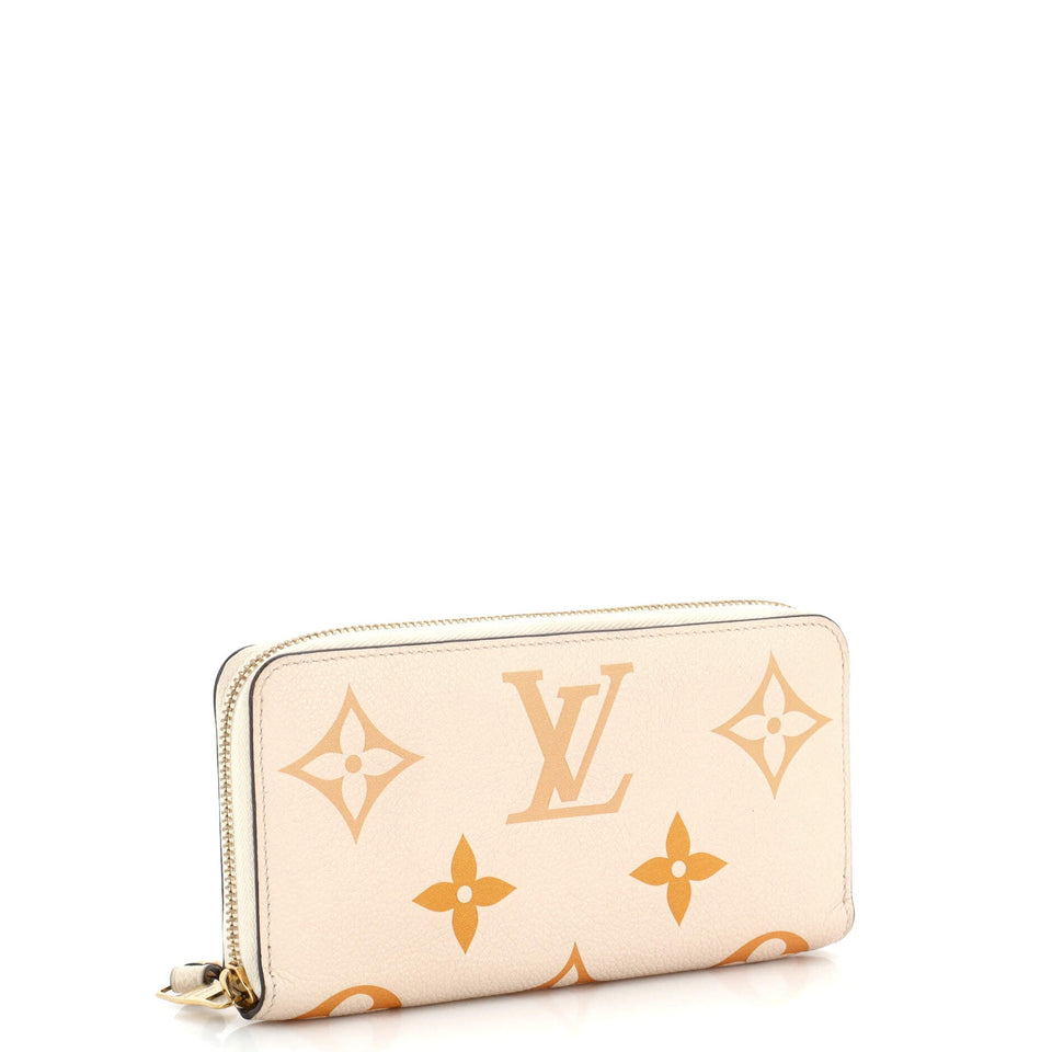 Louis Vuitton Zippy Wallet By The Pool
