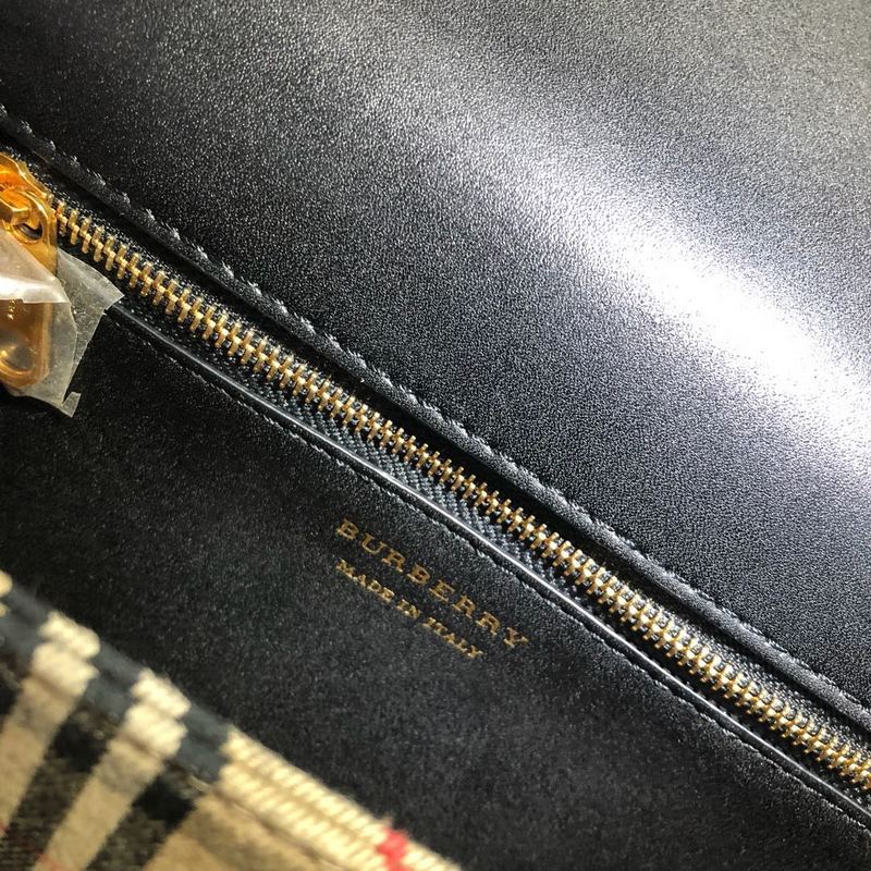 Burberry Bags - Bagsattire   620