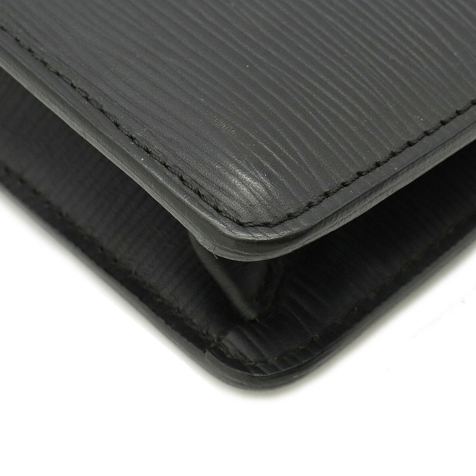Louis Vuitton Taiga  Leather Clutch Bag