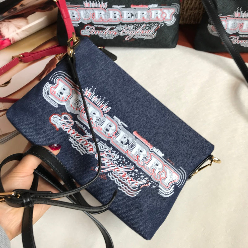 Burberry Bags - Bagsattire   366