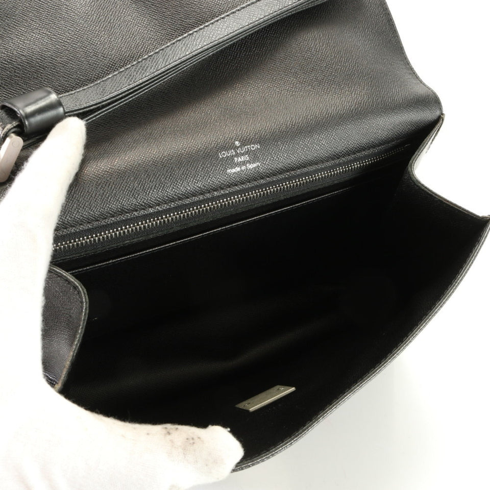 Louis Vuitton Selenga  Leather Clutch Bag