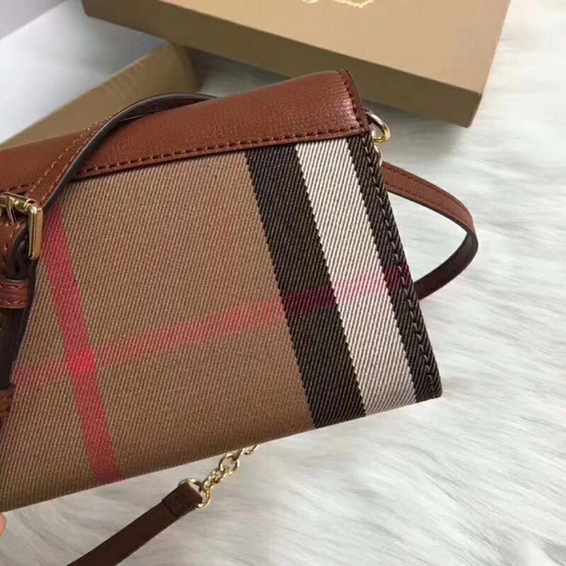 Burberry Bags - Bagsattire   491