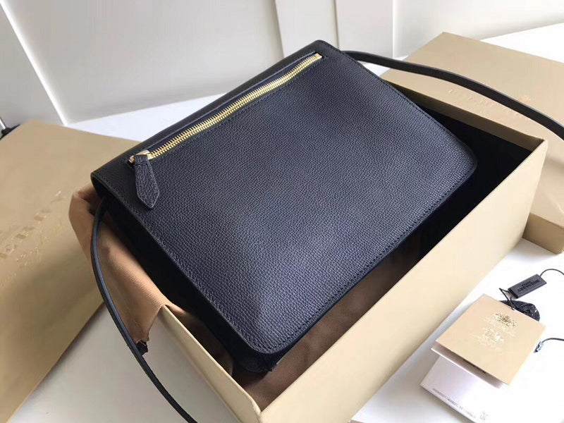 Burberry Bags - Bagsattire   466