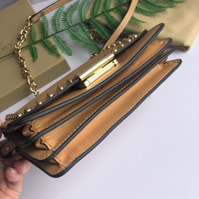 Burberry Bags - Bagsattire   625