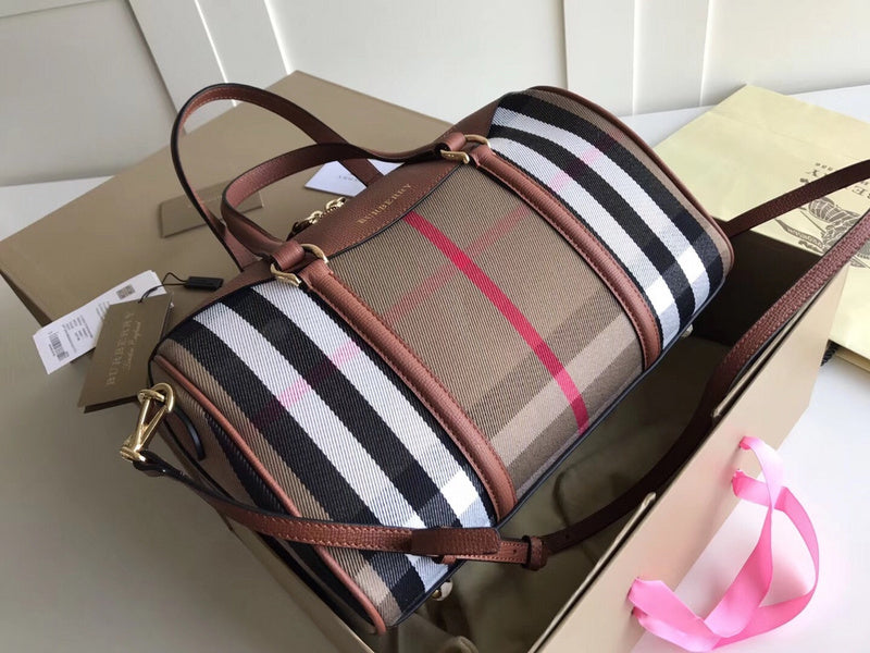 Burberry Bags - Bagsattire   239