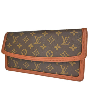 Louis Vuitton Pochette Dame  Canvas Clutch Bag