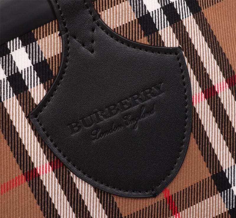Burberry Bags - Bagsattire   344