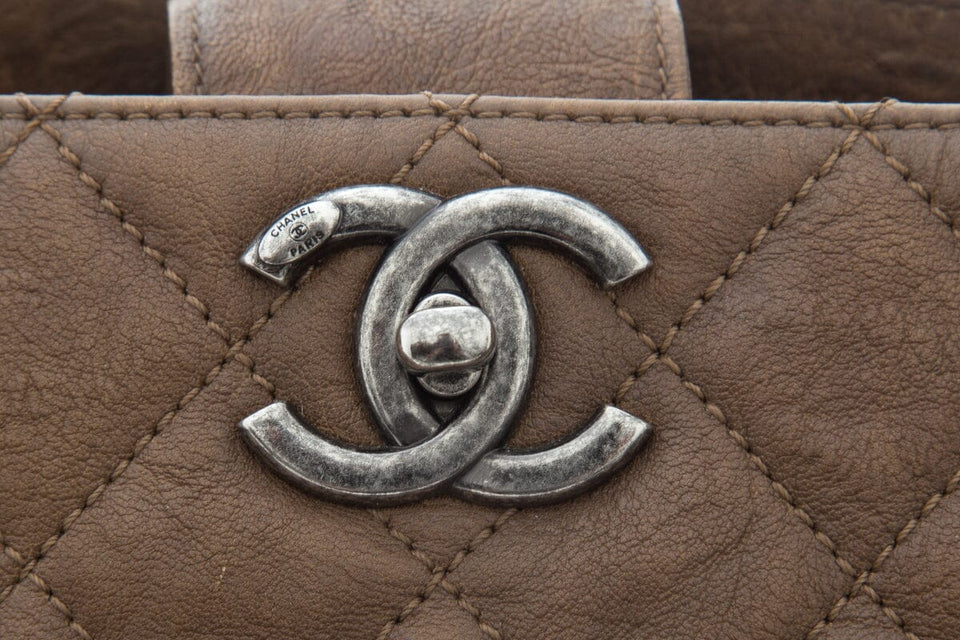 Chanel 2015/2016 Brown Quilted Large Shopping 30 CM Handbag