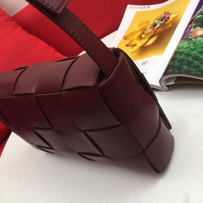 Burberry Bags - Bagsattire   197