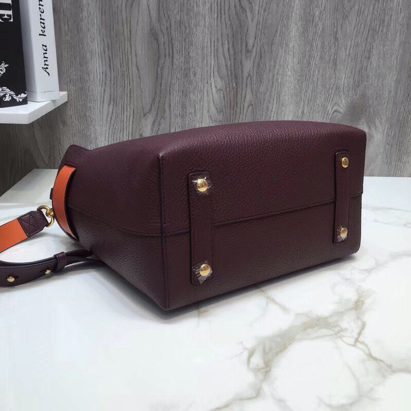 Burberry Bags - Bagsattire   454