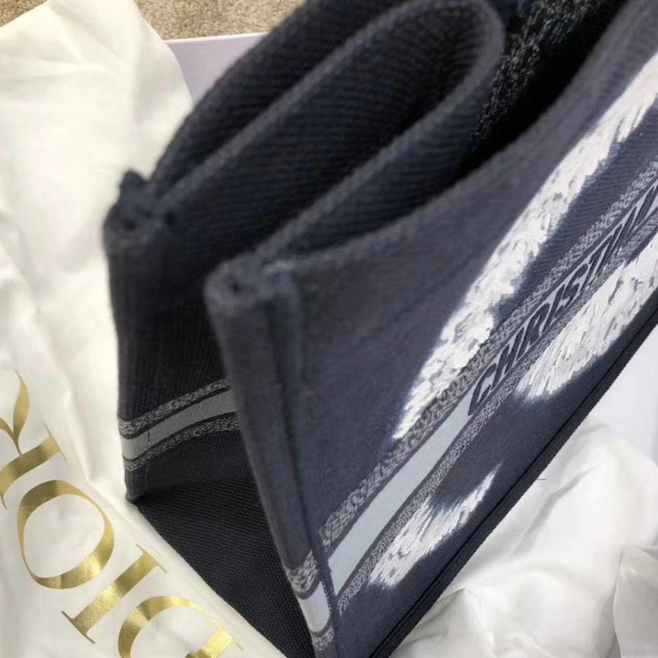 Christian Dior BOOK TOTE