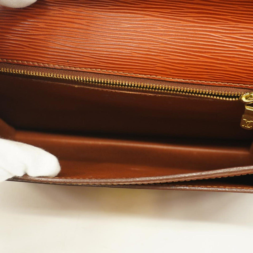 Louis Vuitton Sellier Drangonne  Leather Clutch Bag