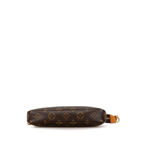 Louis Vuitton Pochette Accessoires  Canvas Clutch Bag