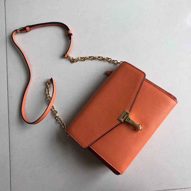 Burberry Bags - Bagsattire   312