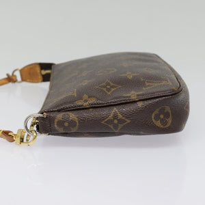 Louis Vuitton Pochette Accessoire  Canvas Clutch Bag