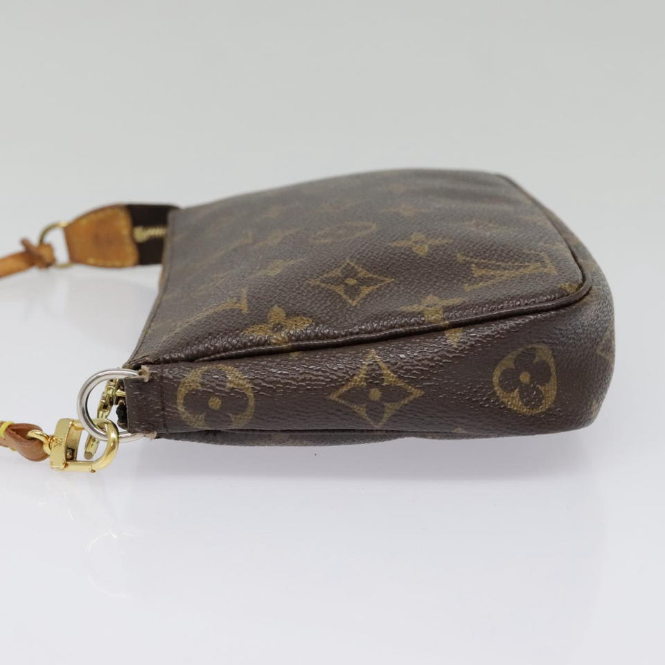Louis Vuitton Pochette Accessoire  Canvas Clutch Bag