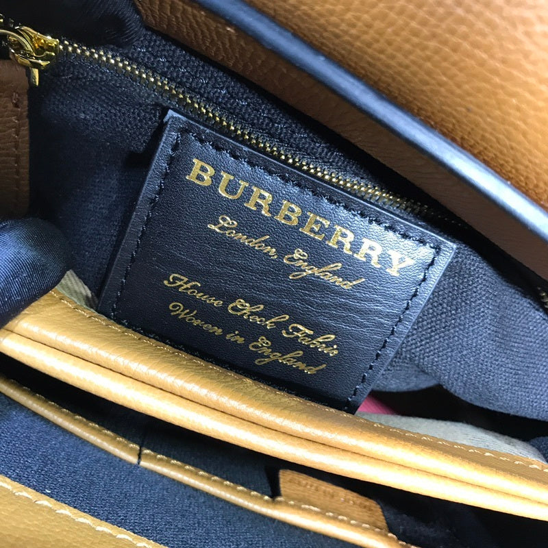 Burberry Bags - Bagsattire   240