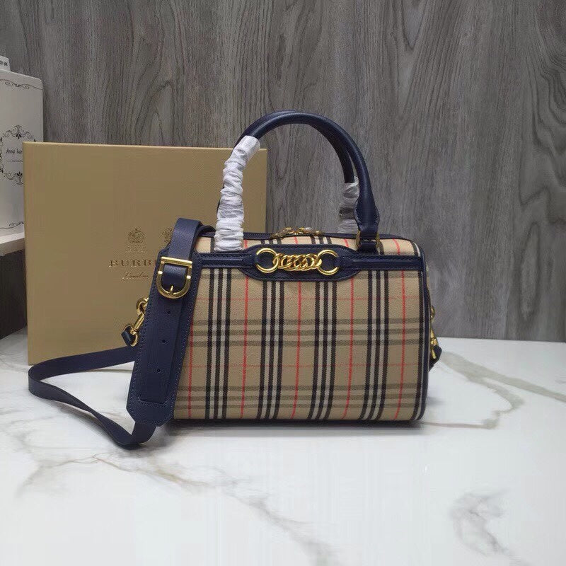 Burberry Bags - Bagsattire   697