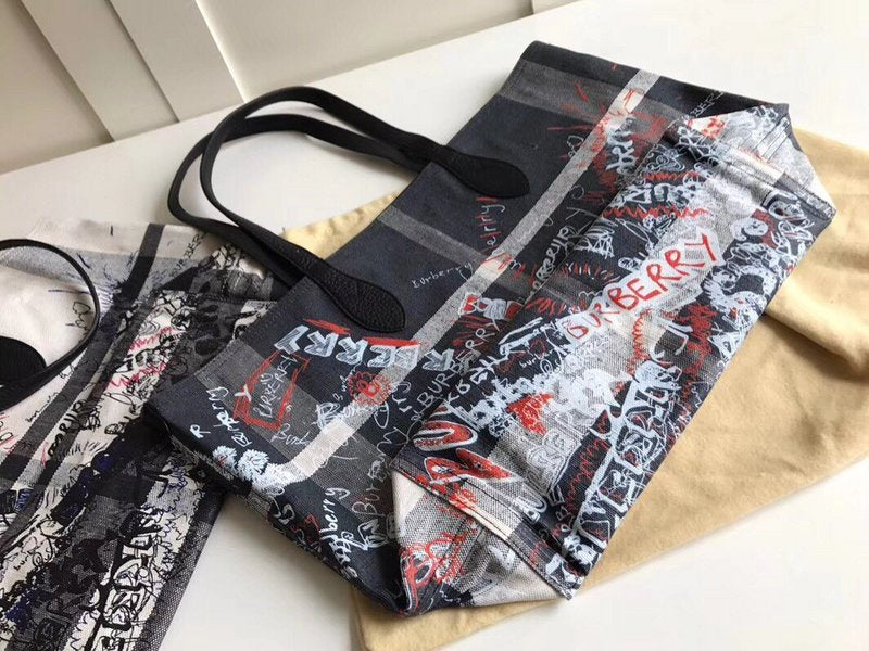 Burberry Bags - Bagsattire   285