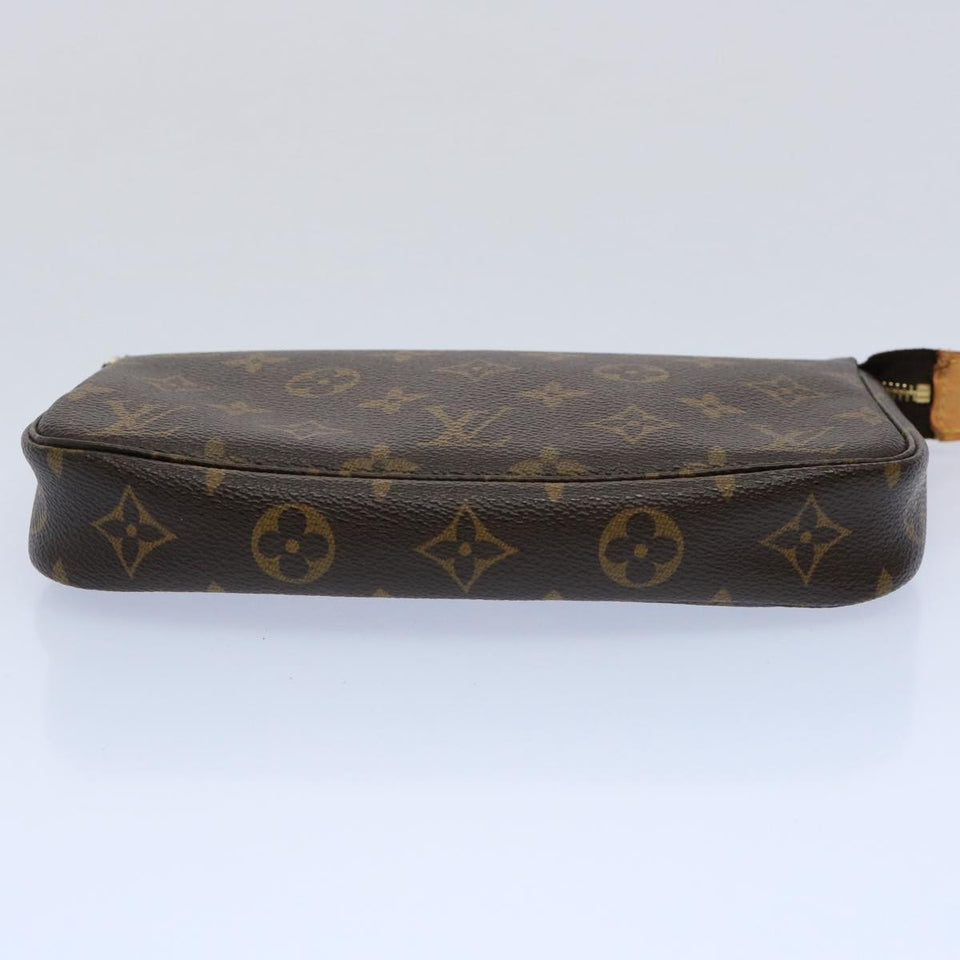 Louis Vuitton Pochette Accessoires  Canvas Clutch Bag