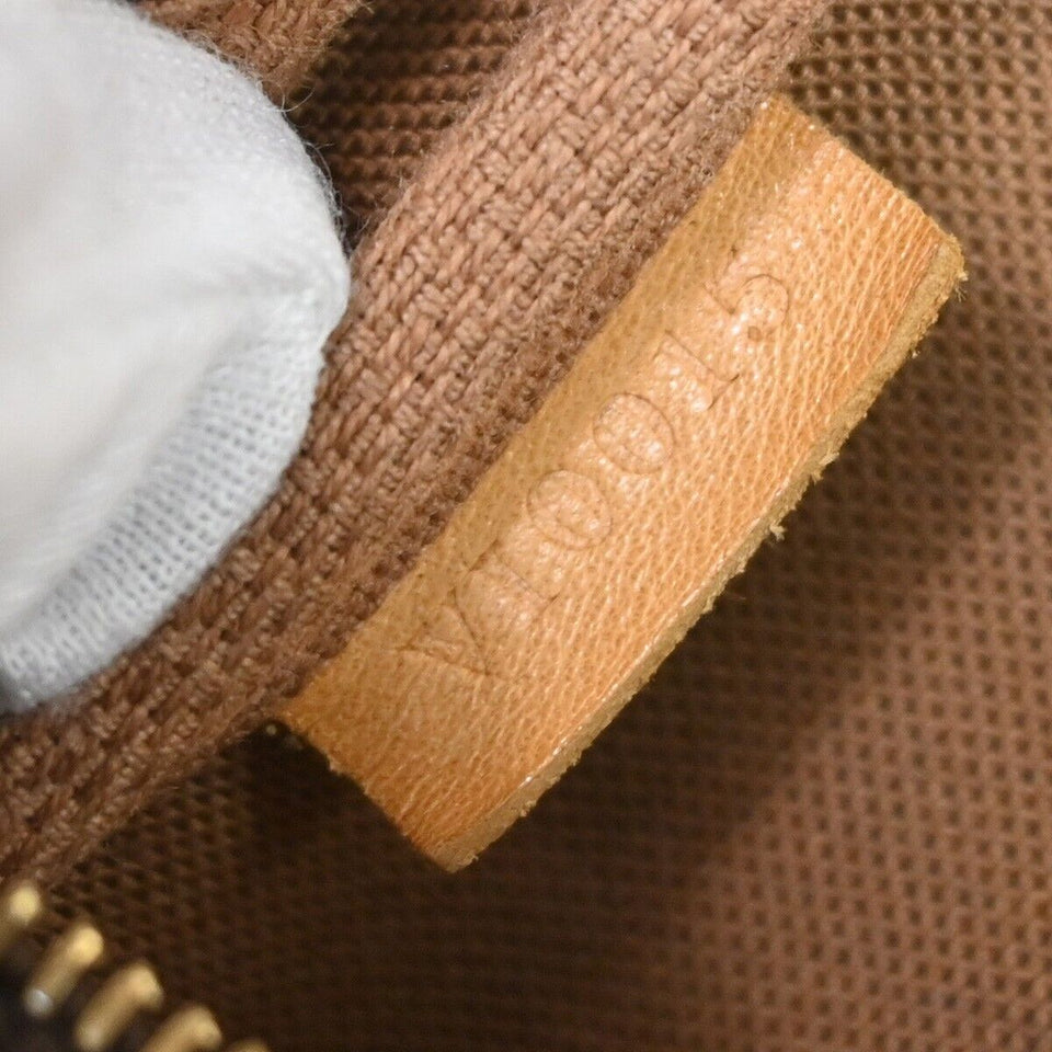 Louis Vuitton Pochette Accessoires  Canvas Clutch Bag