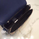 Burberry Bags - Bagsattire   718