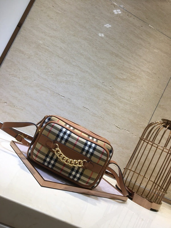 Burberry Bags - Bagsattire   372