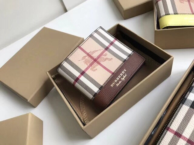 Burberry Bags - Bagsattire   394