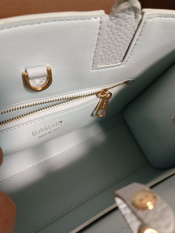 Burberry Bags - BG Bags - 209