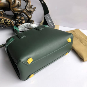 Burberry Bags - Bagsattire   500