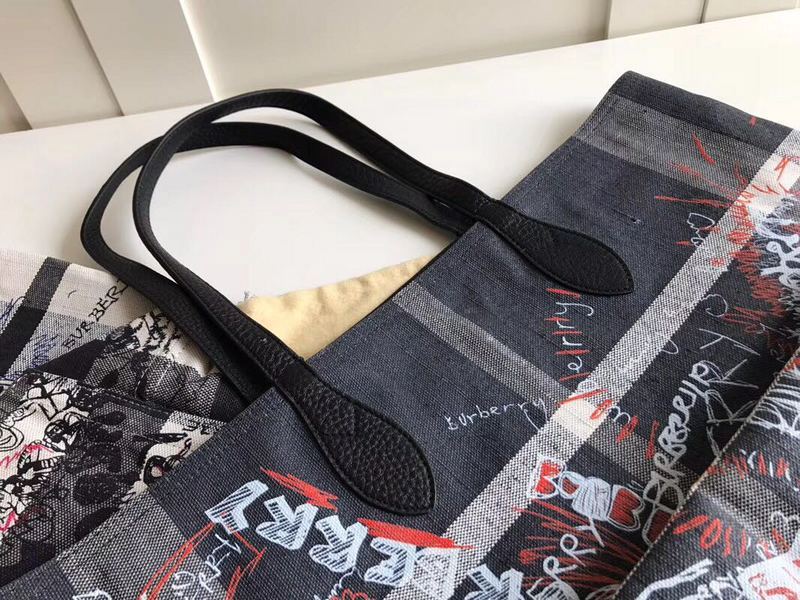 Burberry Bags - Bagsattire   285