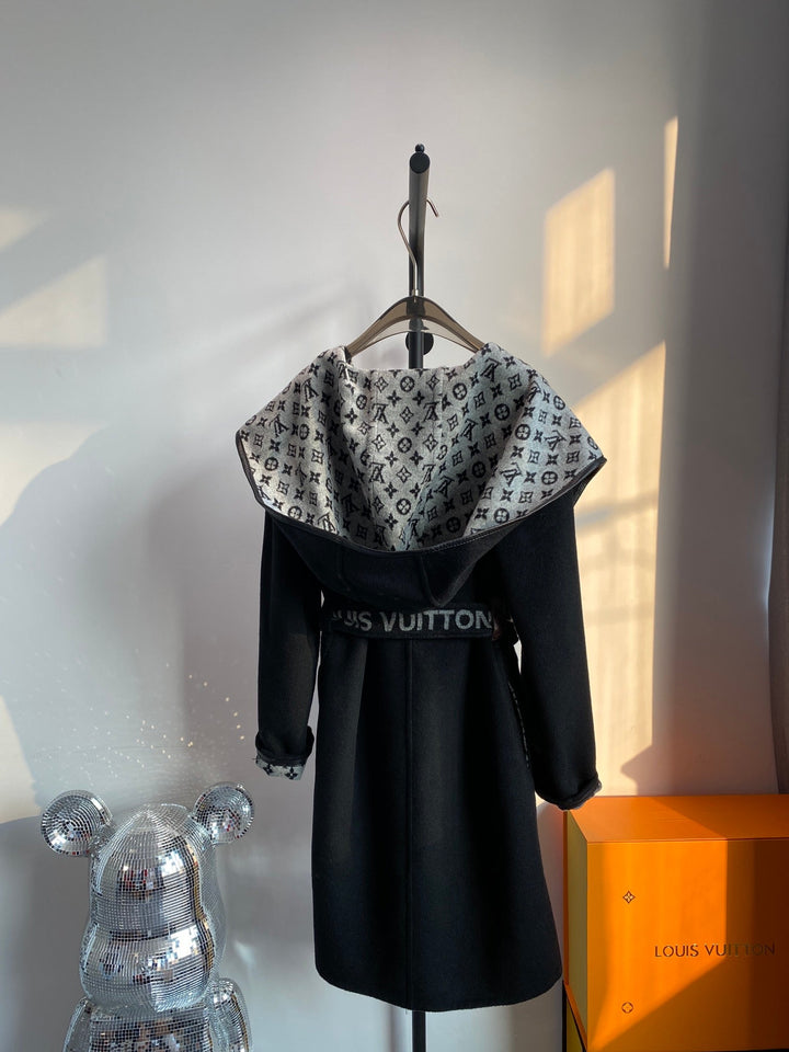 Luxury Louis Vuitton  Wrap Coat 043