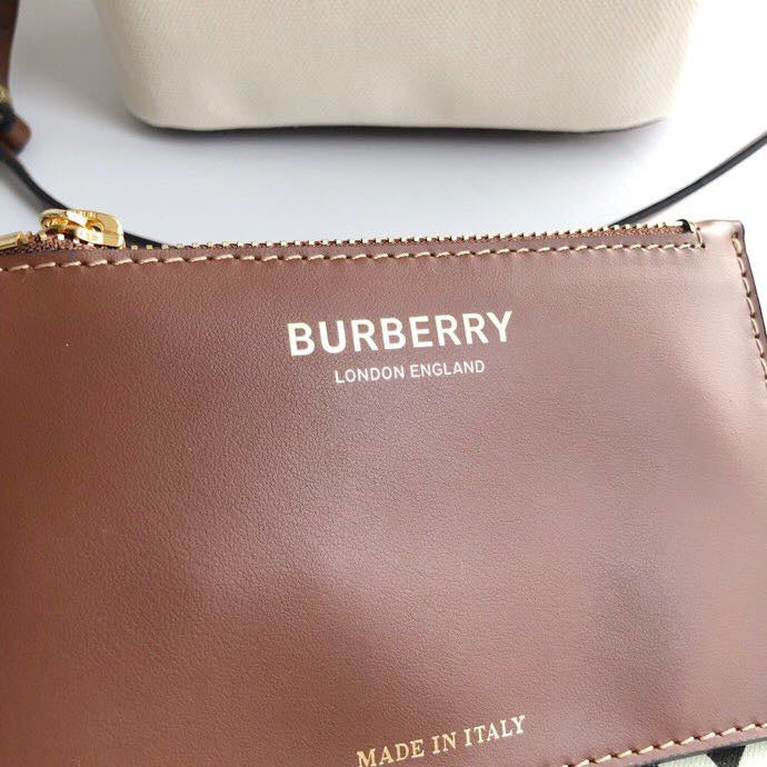 Burberry Bags - Bagsattire   208