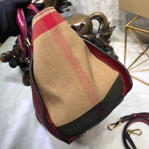 Burberry Bags - Bagsattire   410