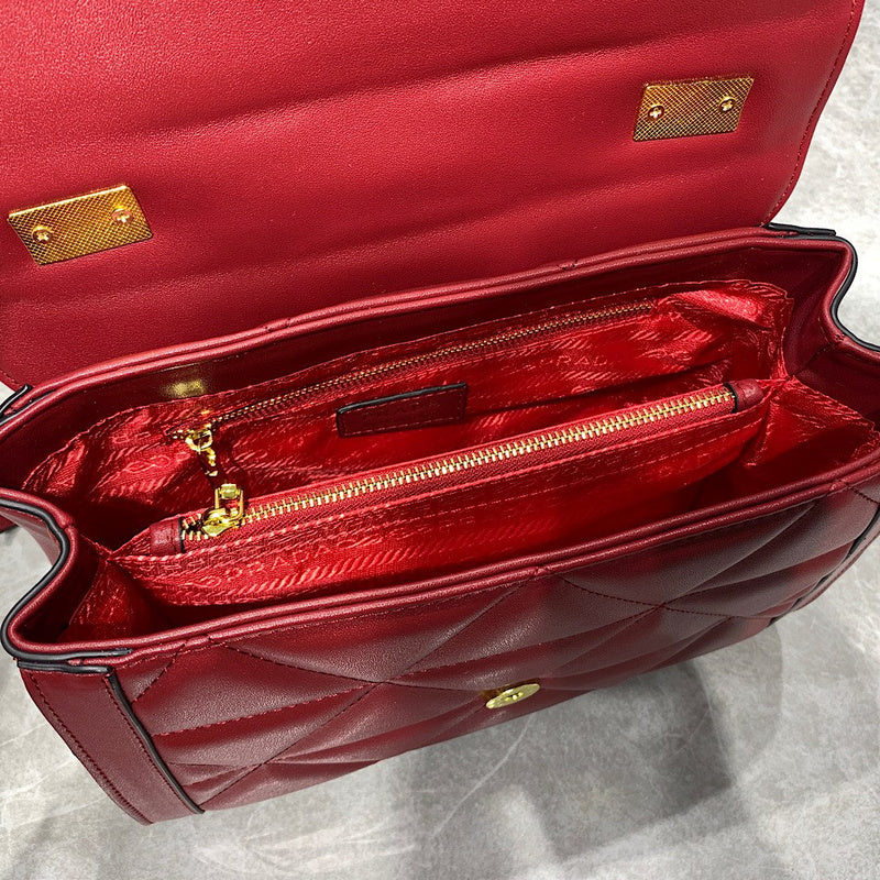 Barnes-Bags - Prada Bags - 886