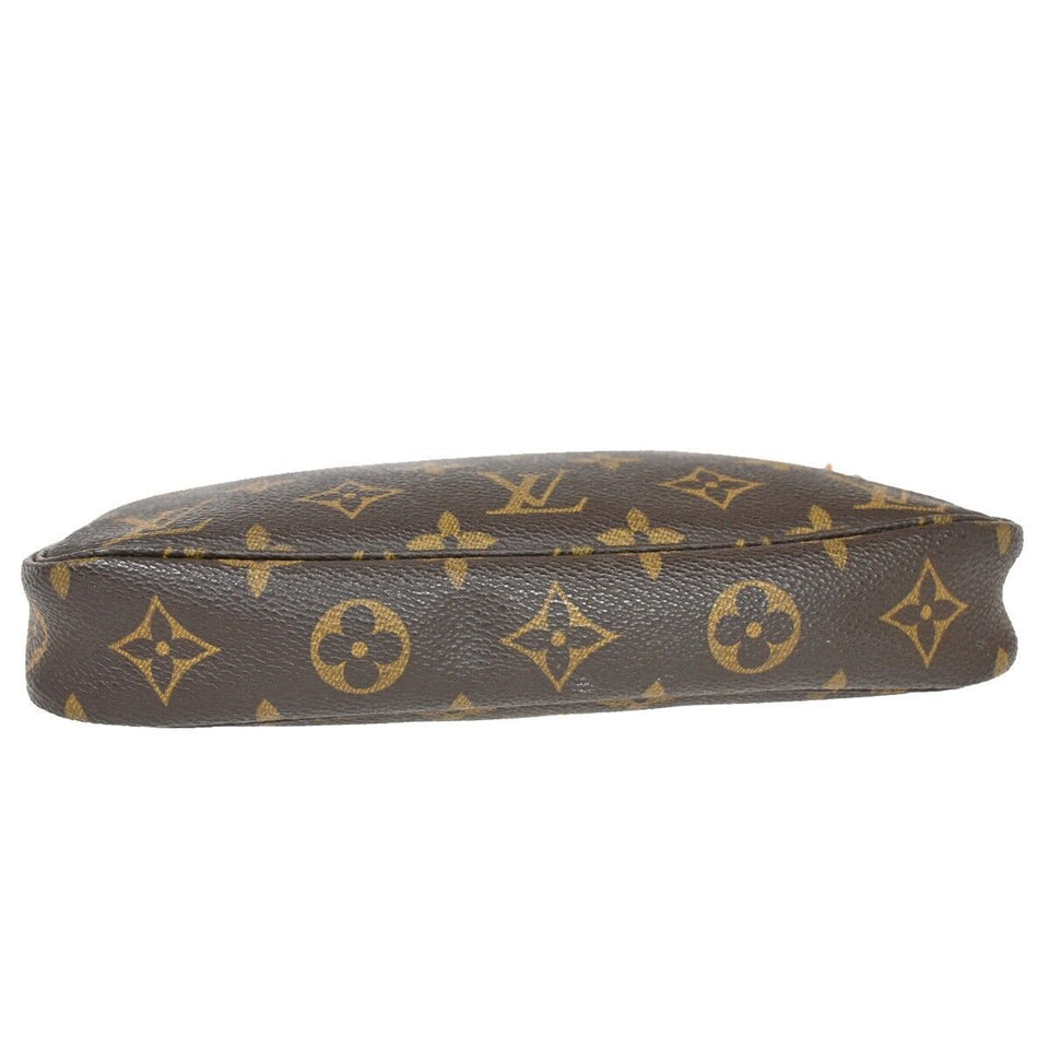 Louis Vuitton Pochette Accessoires  Canvas Clutch Bag