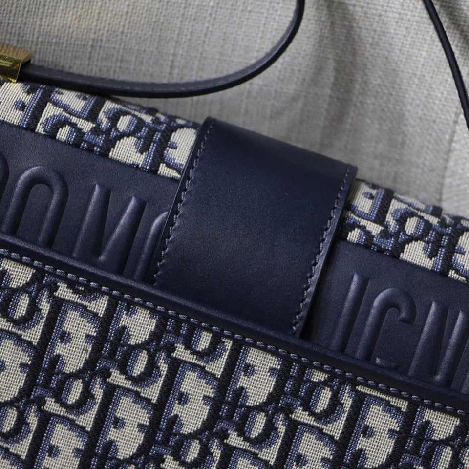 Christian Dior 30 MONTAIGNE BAG