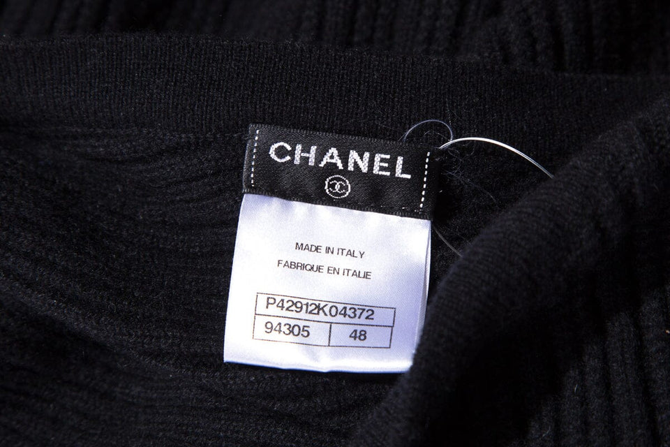 Chanel Black Cross Knotted Sweater SZ 48