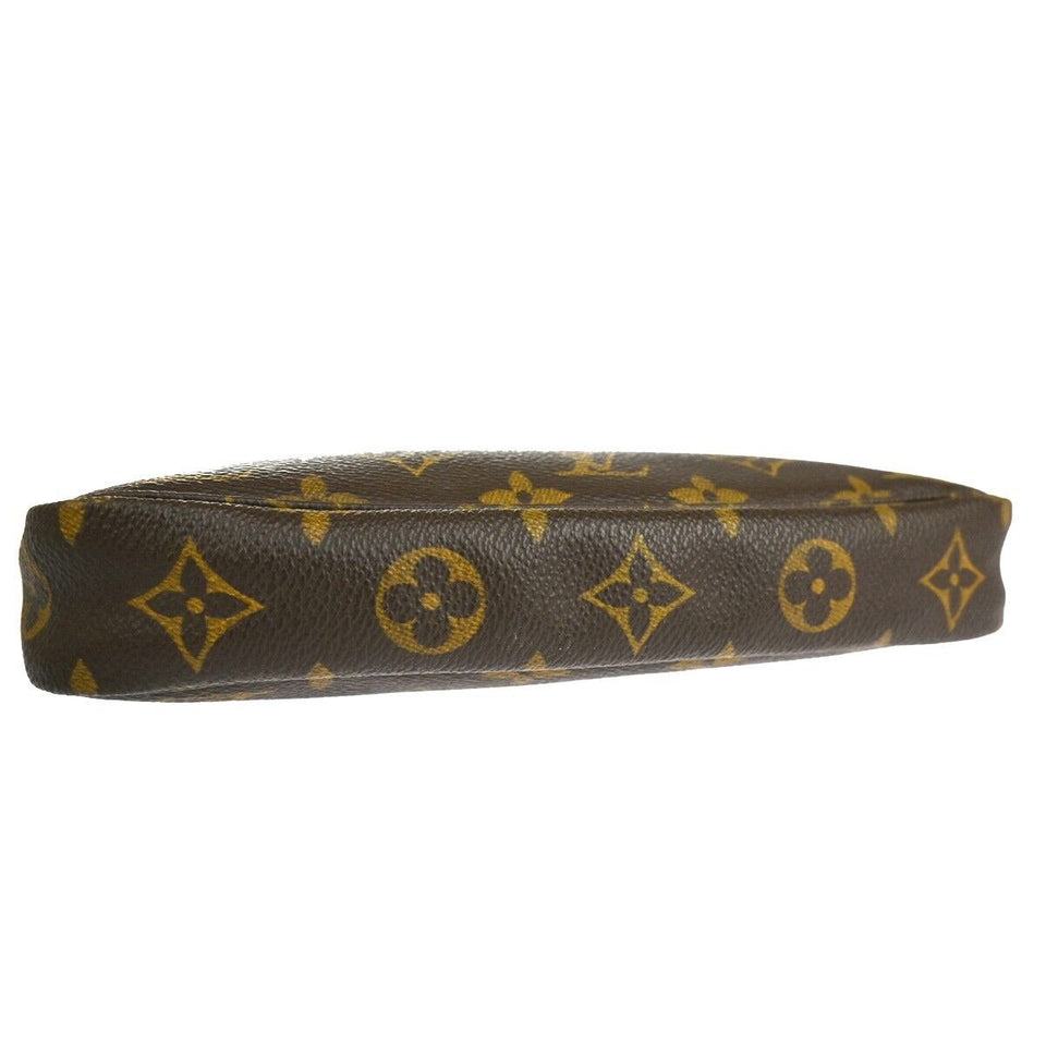 Louis Vuitton Pochette Accessoires  Canvas Clutch Bag