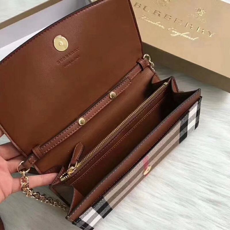 Burberry Bags - Bagsattire   491