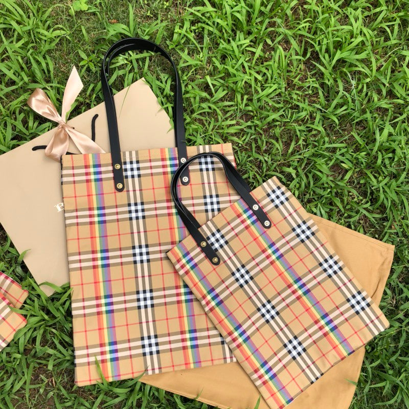 Burberry Bags - Bagsattire   288