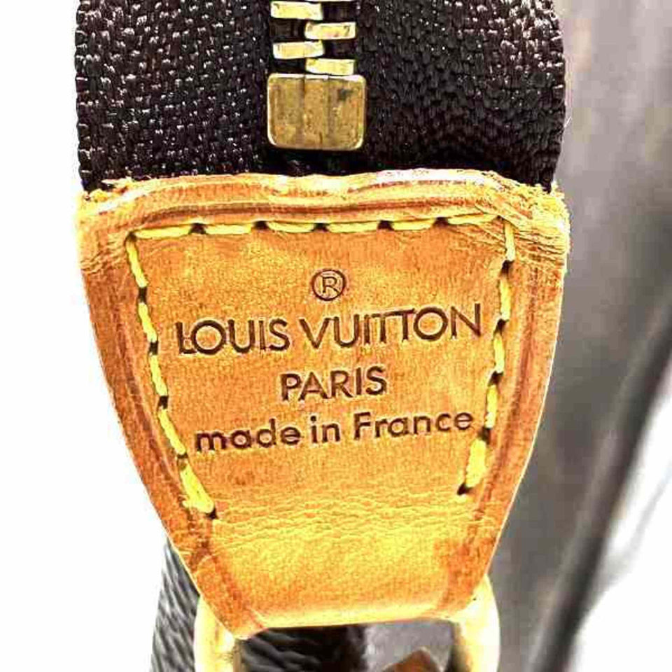 Louis Vuitton Pochette Accessoire  Canvas Clutch Bag