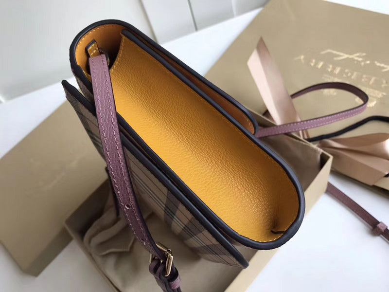 Burberry Bags - Bagsattire   485