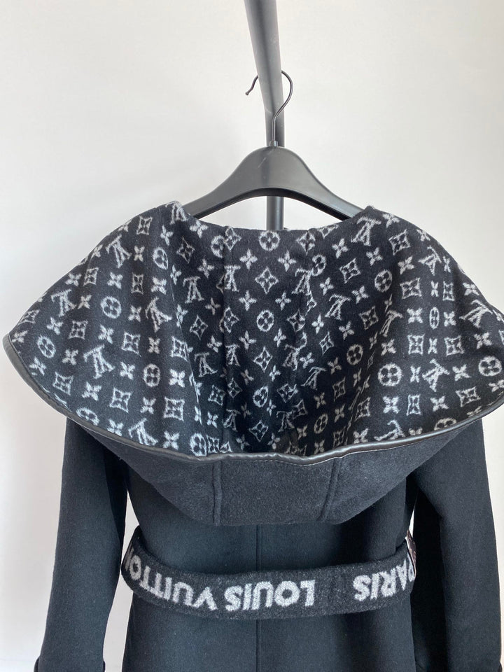 Luxury Louis Vuitton  Wrap Coat 041