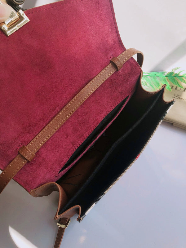 Burberry Bags - Bagsattire   469