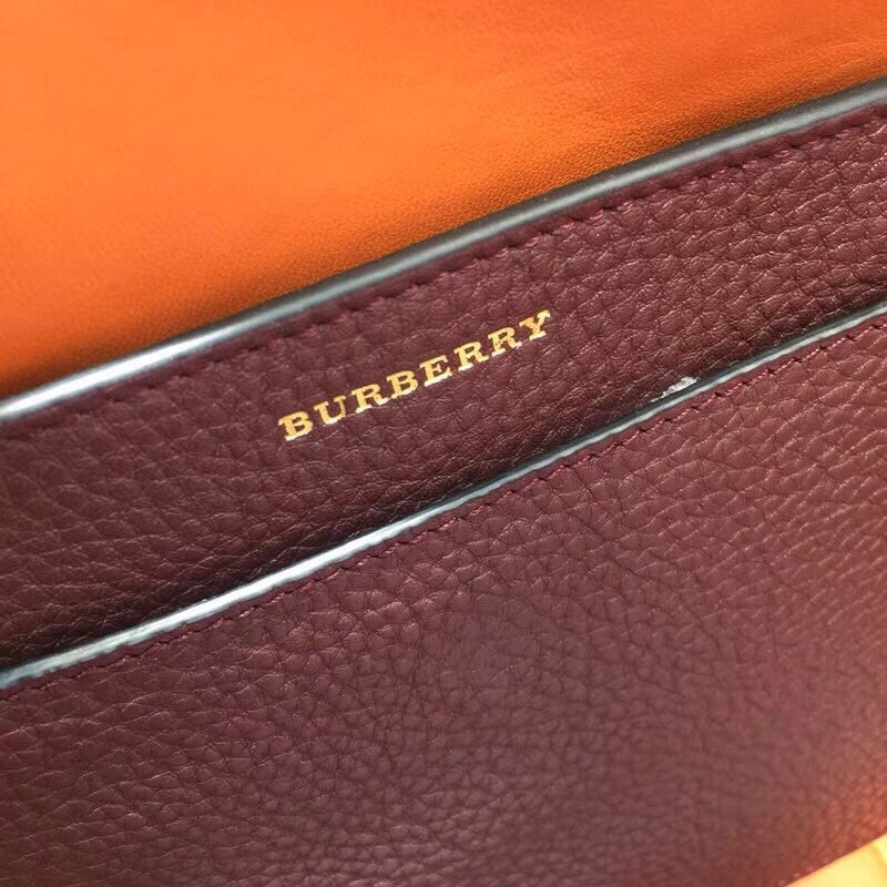 Burberry Bags - Bagsattire   454