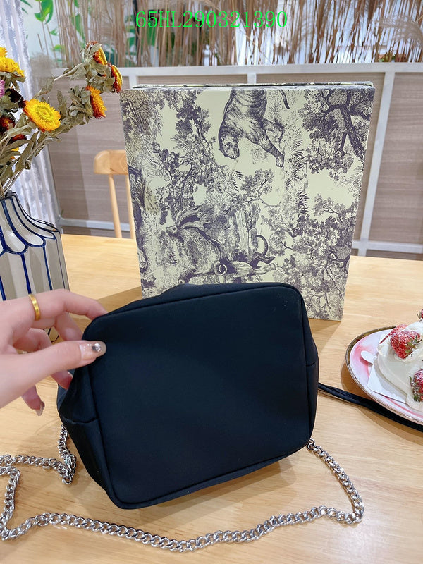 Prada Bags - The Barnes Bags  1554