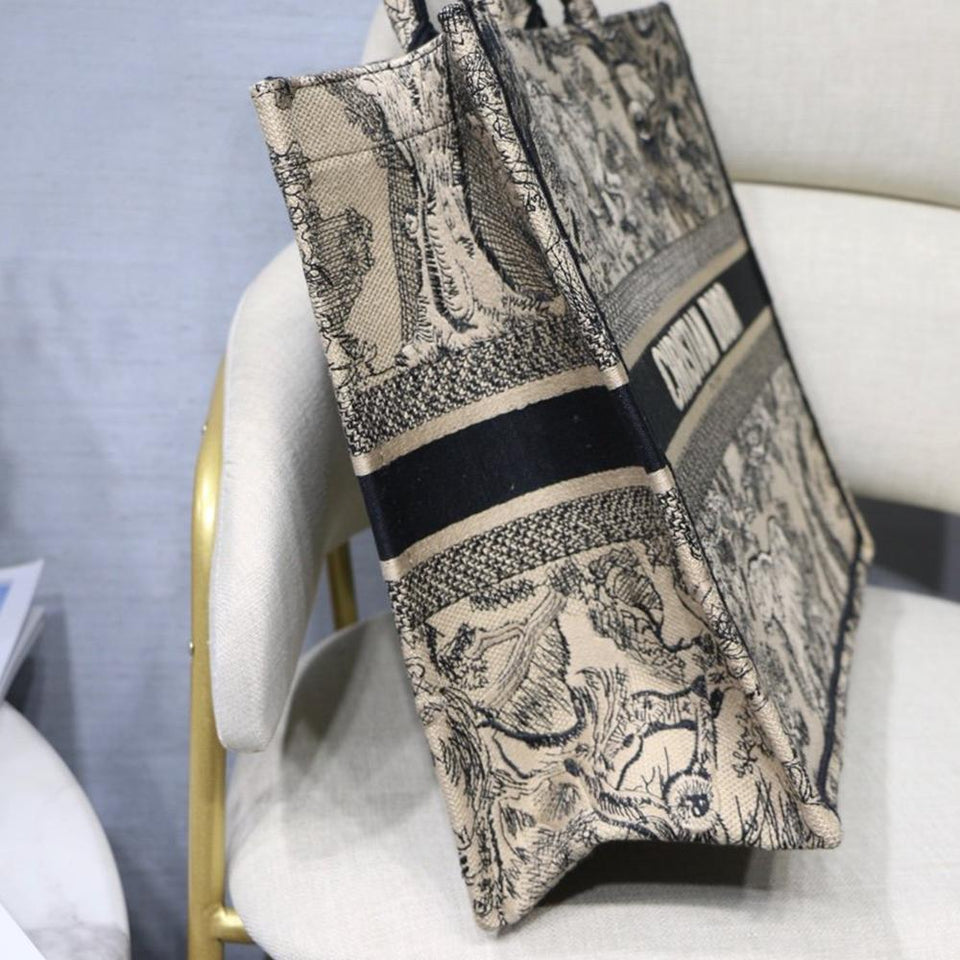 Christian Dior BOOK TOTE
