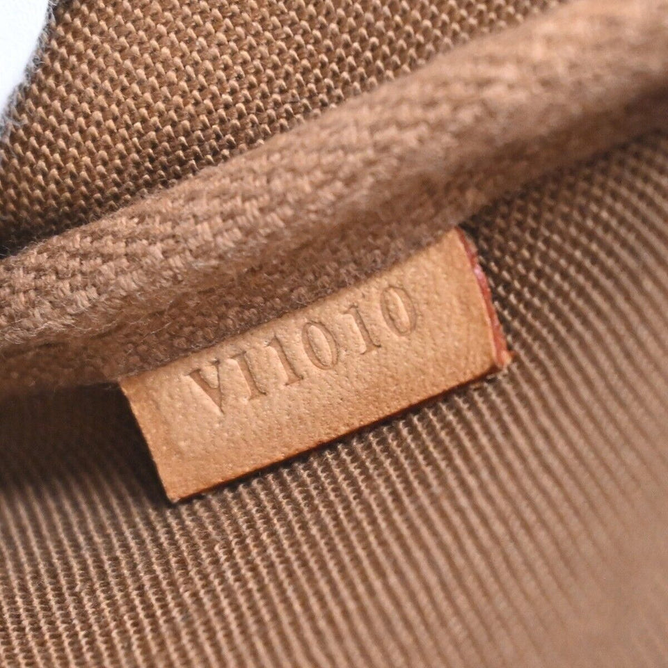 Louis Vuitton Pochette Accessoires  Canvas Clutch Bag